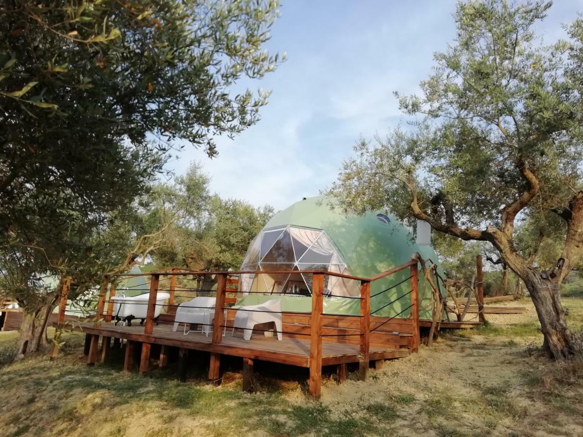 Cerchio Del Desiderio Glamping Retreat Hotel เปสการา ภายนอก รูปภาพ