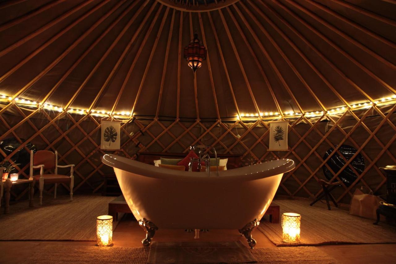 Cerchio Del Desiderio Glamping Retreat Hotel เปสการา ภายนอก รูปภาพ